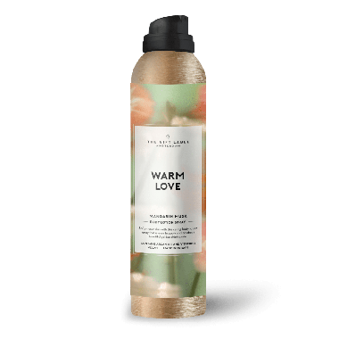 Vaseline body lotion spray
Vegan
Organic
Shower
Body care 
Soft skin
Dry skin